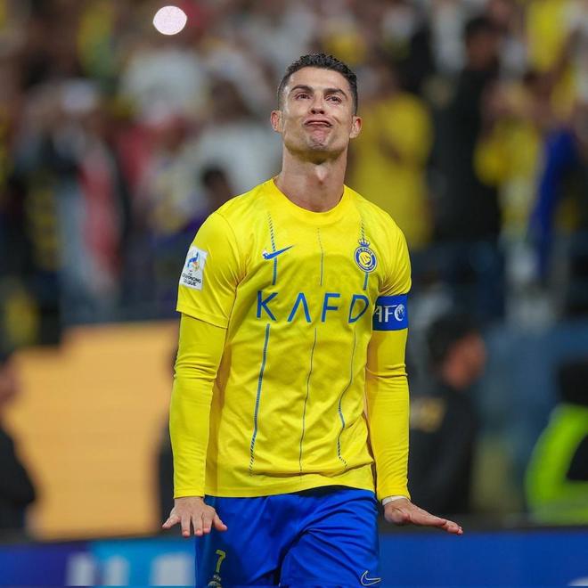 开云平台-阿森纳绝地反击AC米兰，C罗完成帽子戏法