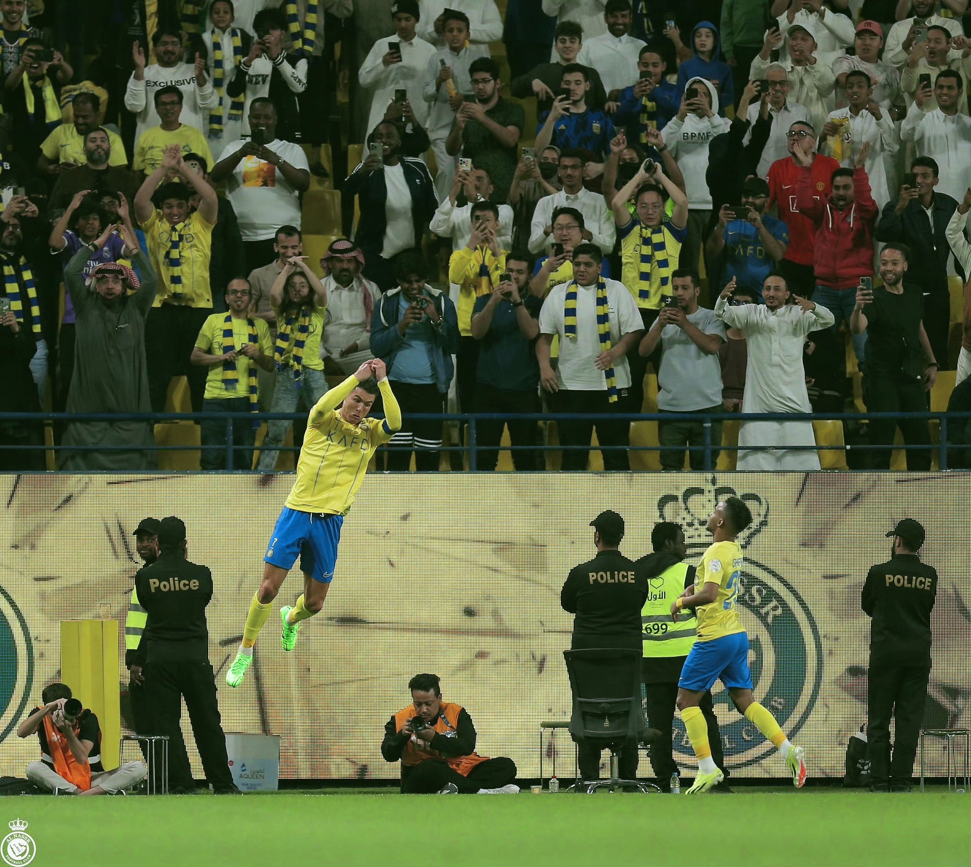 阿森纳绝地反击AC米兰，C罗完成帽子戏法