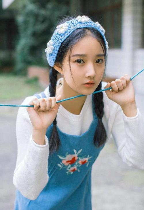 库尔图瓦神扑救主宰比赛，英格兰加时鏖战险胜苏格兰—足球之夜的激情与悬念