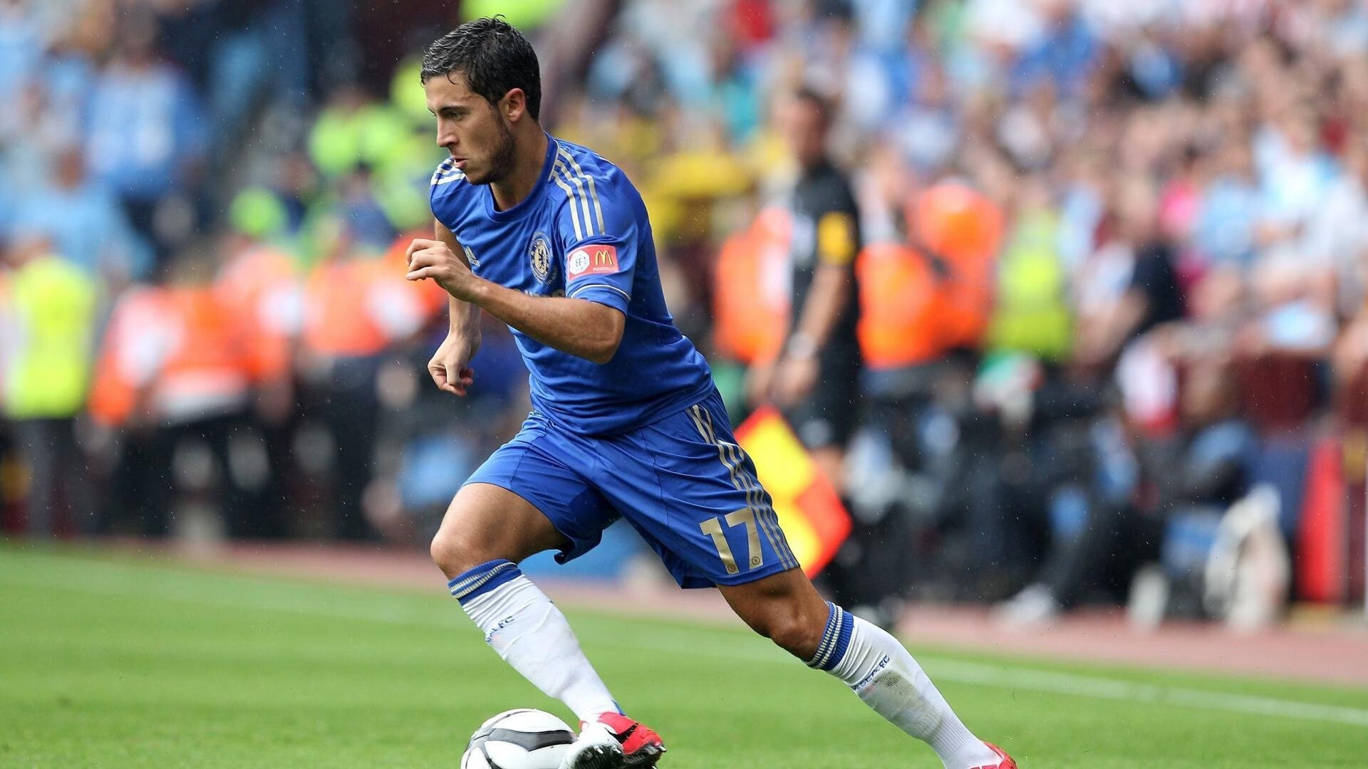 跨维度对决!西甲国家德比之夜,文班亚马篮球赛场献统治级演出