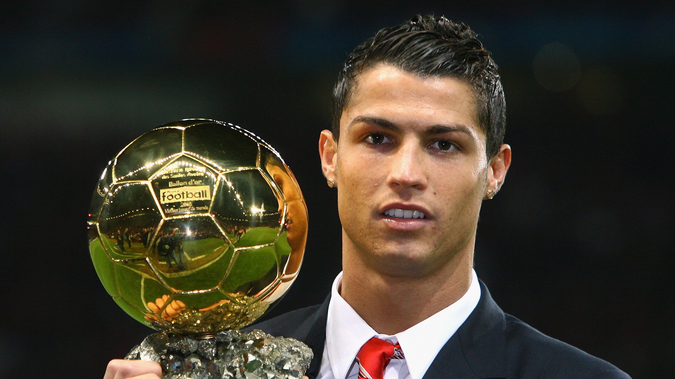 王朝序曲!那不勒斯全面碾压毕尔巴鄂,欧冠决赛凯恩上演封神接管